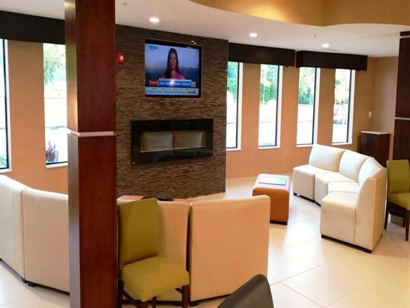 Holiday Inn Express & Suites St Louis Airport By Ihg Woodson Terrace Exterior foto