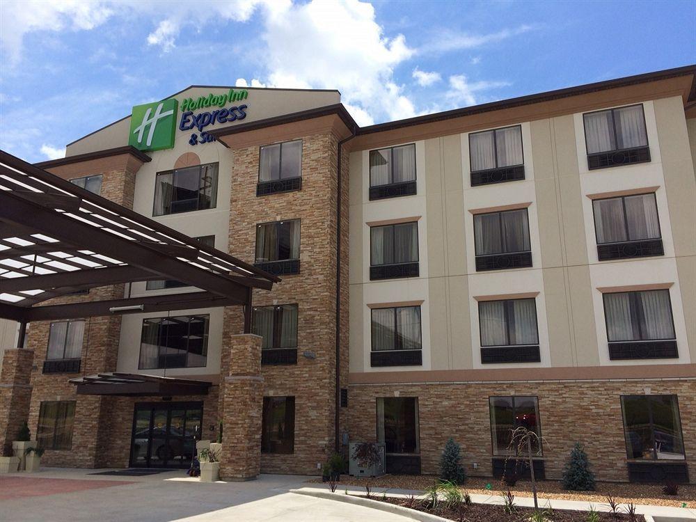 Holiday Inn Express & Suites St Louis Airport By Ihg Woodson Terrace Exterior foto
